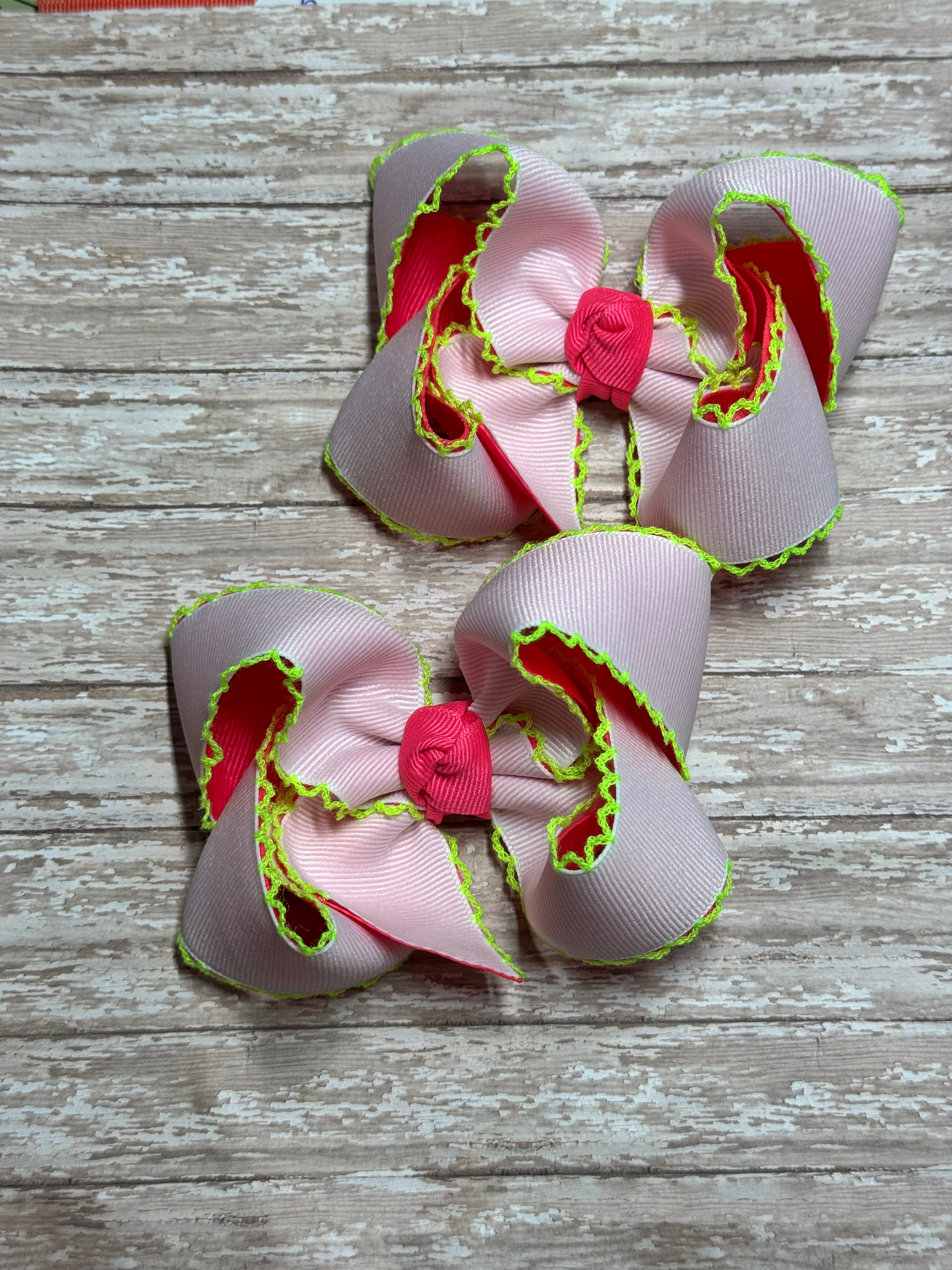 Neon Bow Drop